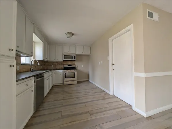 $1,875 | 515 Broad Ripple Drive, Houston, TX 77336