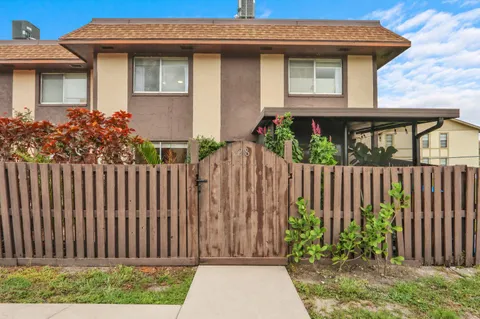 $180,000 | 2116 Sherwood Forest Boulevard, Unit 28, West Palm Beach, FL 33415