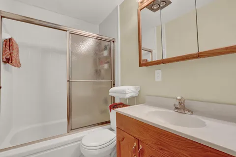 $180,000 | 2116 Sherwood Forest Boulevard, Unit 28, West Palm Beach, FL 33415