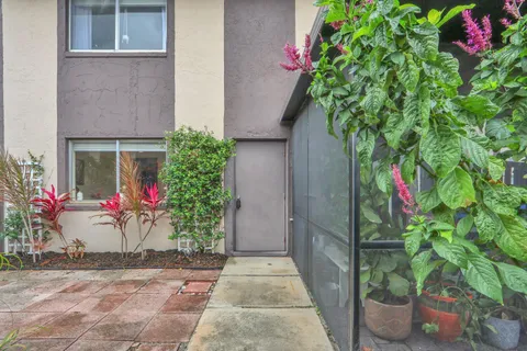 $180,000 | 2116 Sherwood Forest Boulevard, Unit 28, West Palm Beach, FL 33415