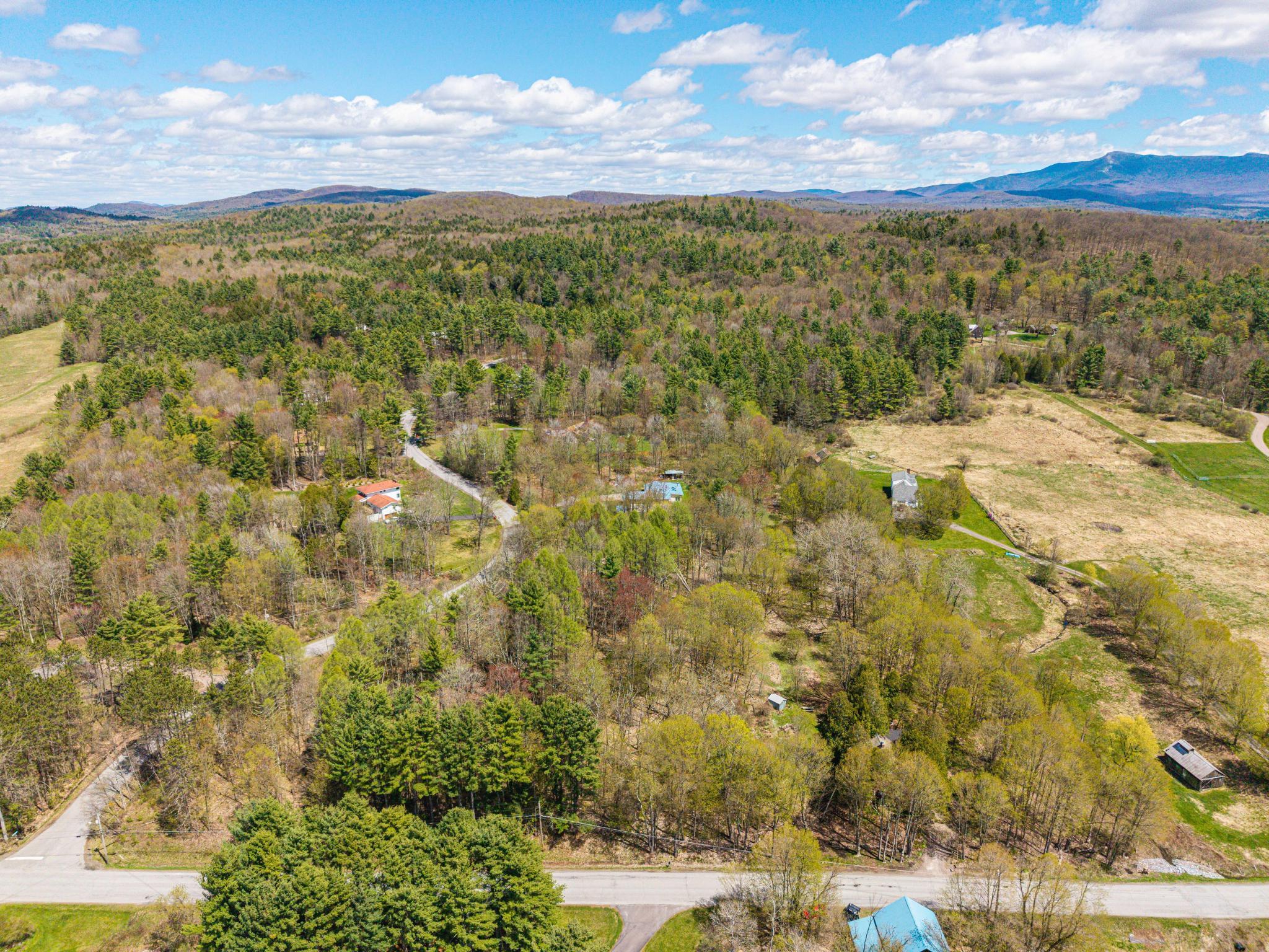 52 Weed Road Essex, VT 05452 - Photo 6 of 14