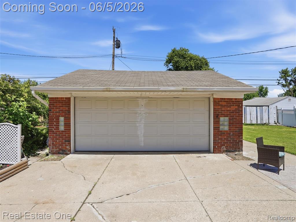 4603 East Thirteen Mile Road Warren, MI 48092 - Photo 29 of 33