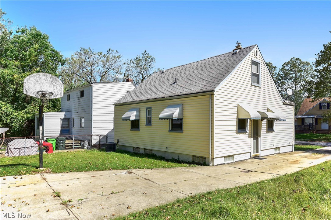 4918 Clearview Road Garfield Heights, OH 44125 - Photo 34 of 35