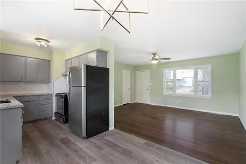 $199,900 | 3503 North McCoy Street, Independence, MO 64050