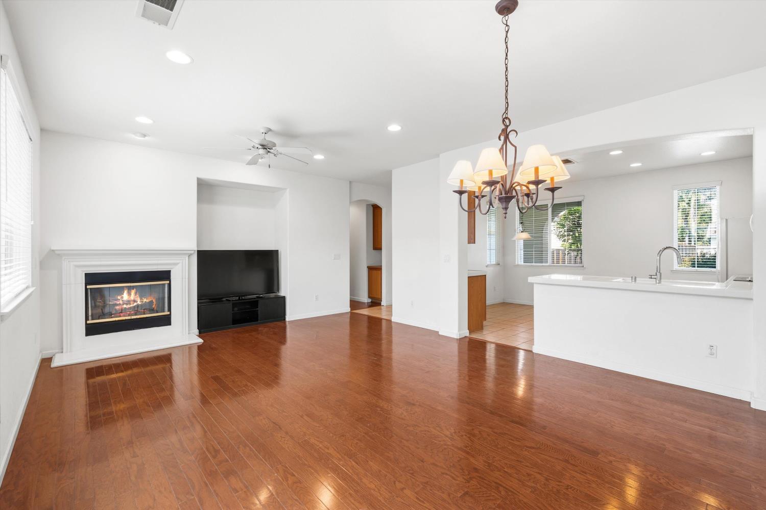 15536 Topspin Way Rancho Murieta, CA 95683 - Photo 11 of 40