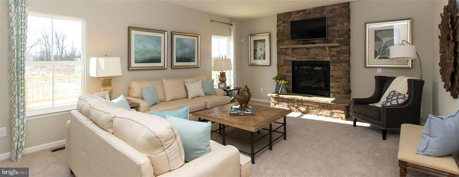 9124 Riverhill Road Laurel, MD 20723 - Photo 22 of 26 Family Room
