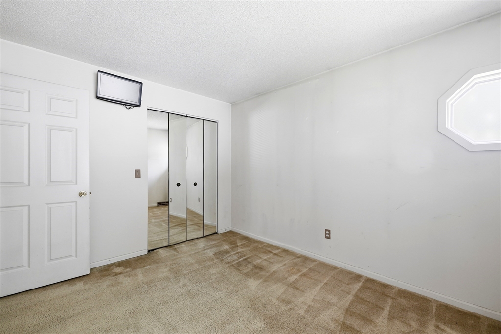 19-21 Wedgewood Circle Springfield, MA 01129 - Photo 15 of 32 a view of an empty room