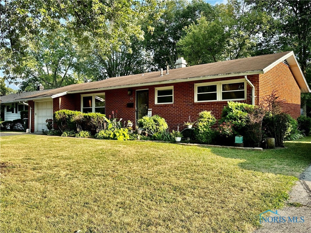 3015 Gracewood Road Toledo, OH 43613 - Photo 3 of 35 Gallery Image 3