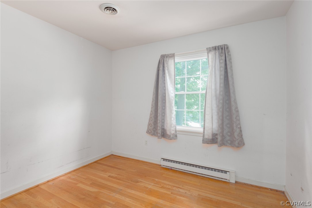 3617 Frontier Drive Richmond, VA 23225 - Photo 21 of 38 an empty room with a window