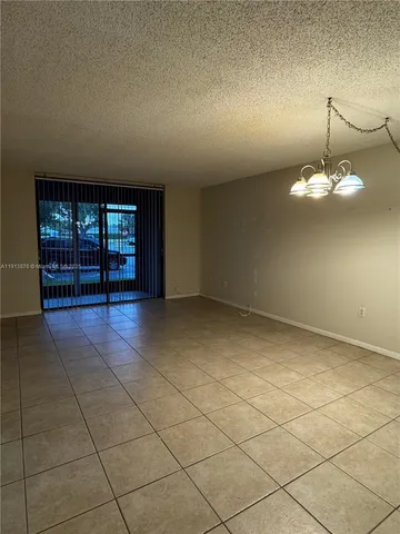 $1,950 | 8500 Southwest 133rd Avenue Road, Unit 104, Miami, FL 33183