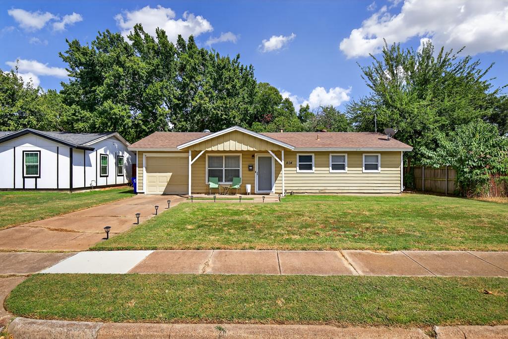 404 Freestone Drive Euless, TX 76039 - Photo 1 of 19 Main View
