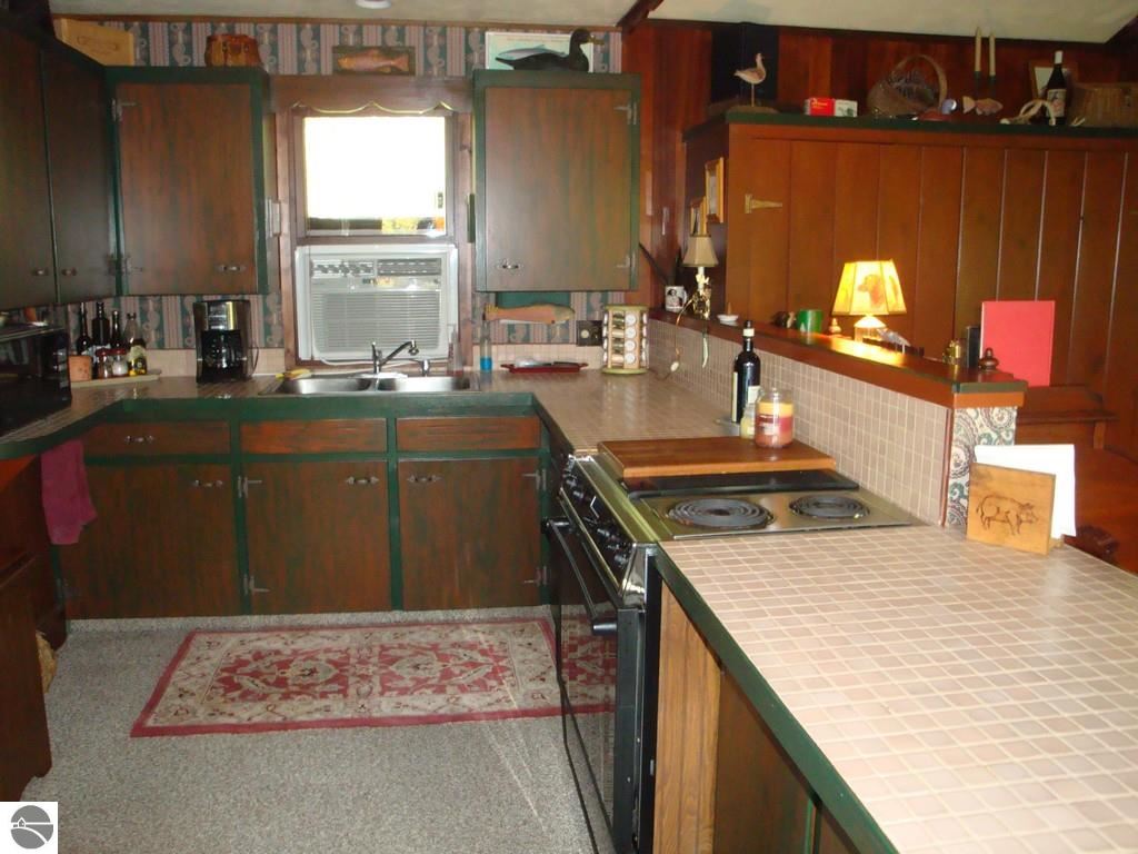 9985 West 48 Road Cadillac, MI 49601 - Photo 13 of 27 1793463-12.JPG