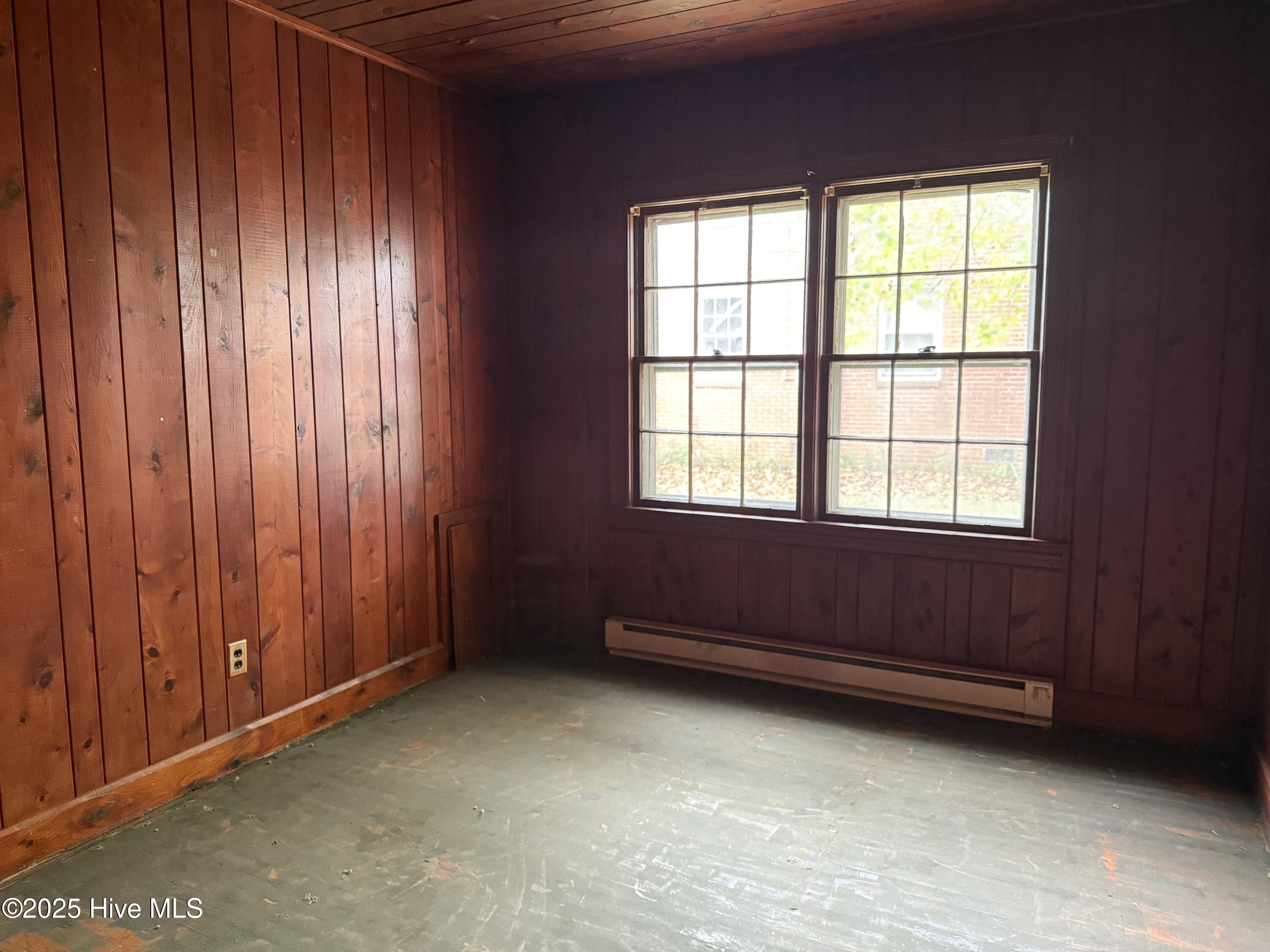 512 Nicholson Street Clinton, NC 28328 - Photo 14 of 16 IMG_1118