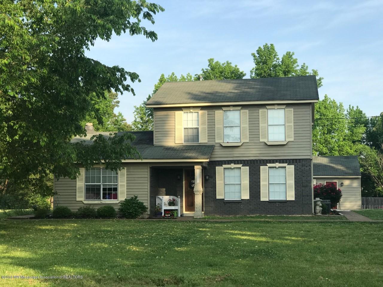 3760 Pleasant Hill Road, Unit 1 Nesbit, MS 38651 - Photo 1 of 20 3760 Pleasant Hill 4