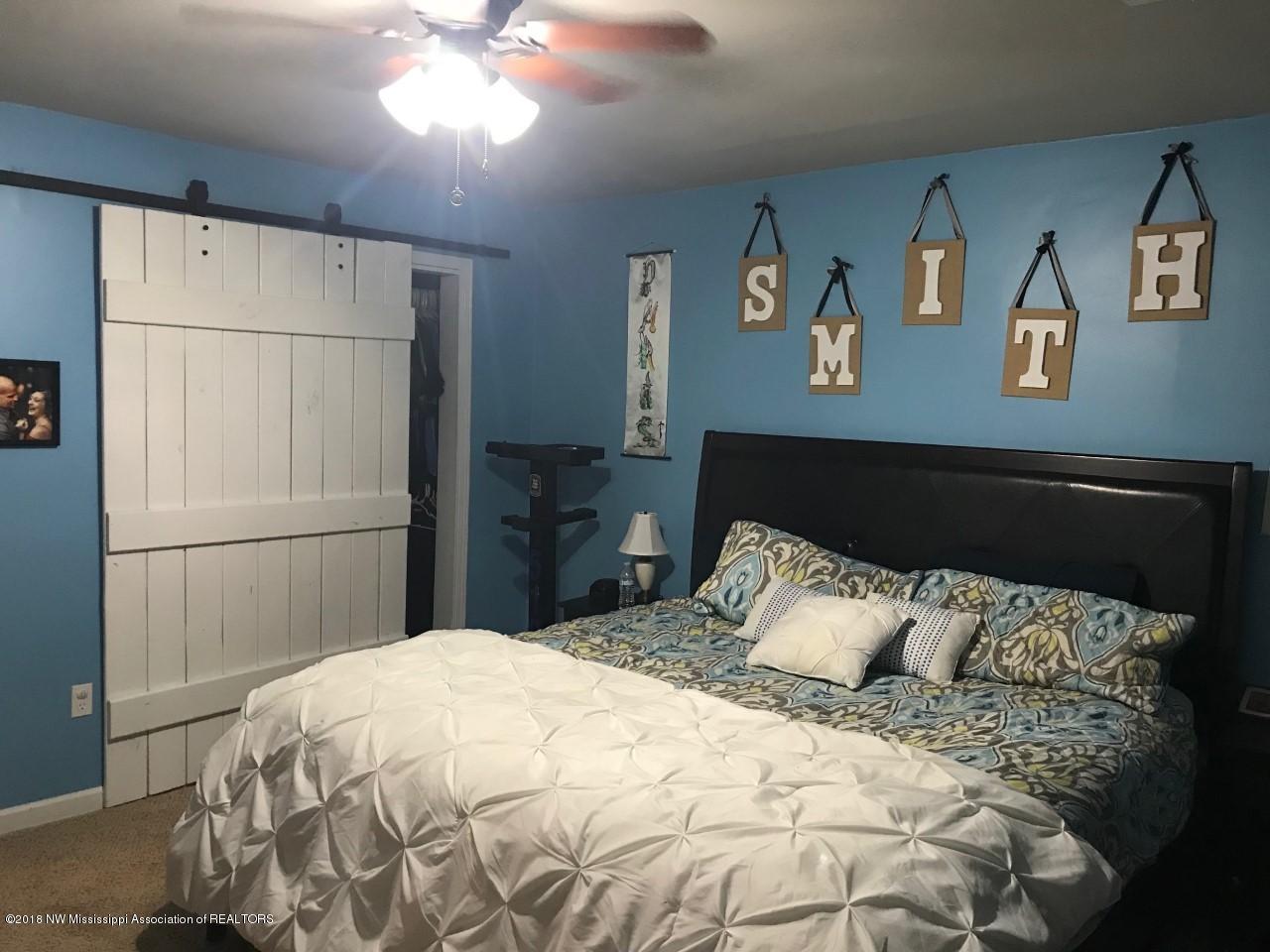 3760 Pleasant Hill Road, Unit 1 Nesbit, MS 38651 - Photo 11 of 20 3760 Pleasant Hill 10