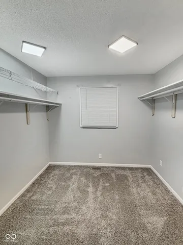 $265,000 | 1904 West Sun Valley Parkway, Muncie, IN 47303