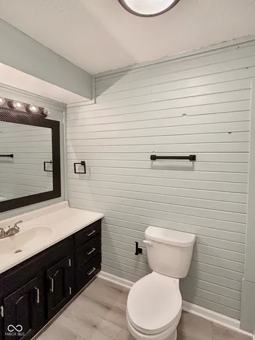 $265,000 | 1904 West Sun Valley Parkway, Muncie, IN 47303