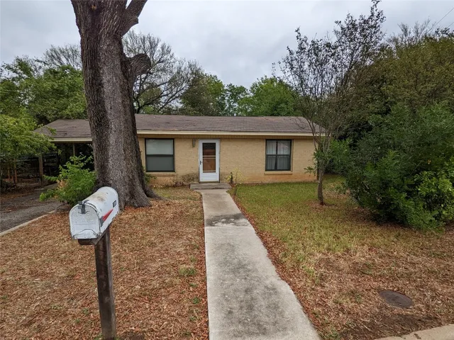 $1,900 | 1206 Marcy Street, Austin, TX 78745