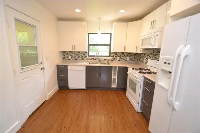 $1,900 | 1206 Marcy Street, Austin, TX 78745