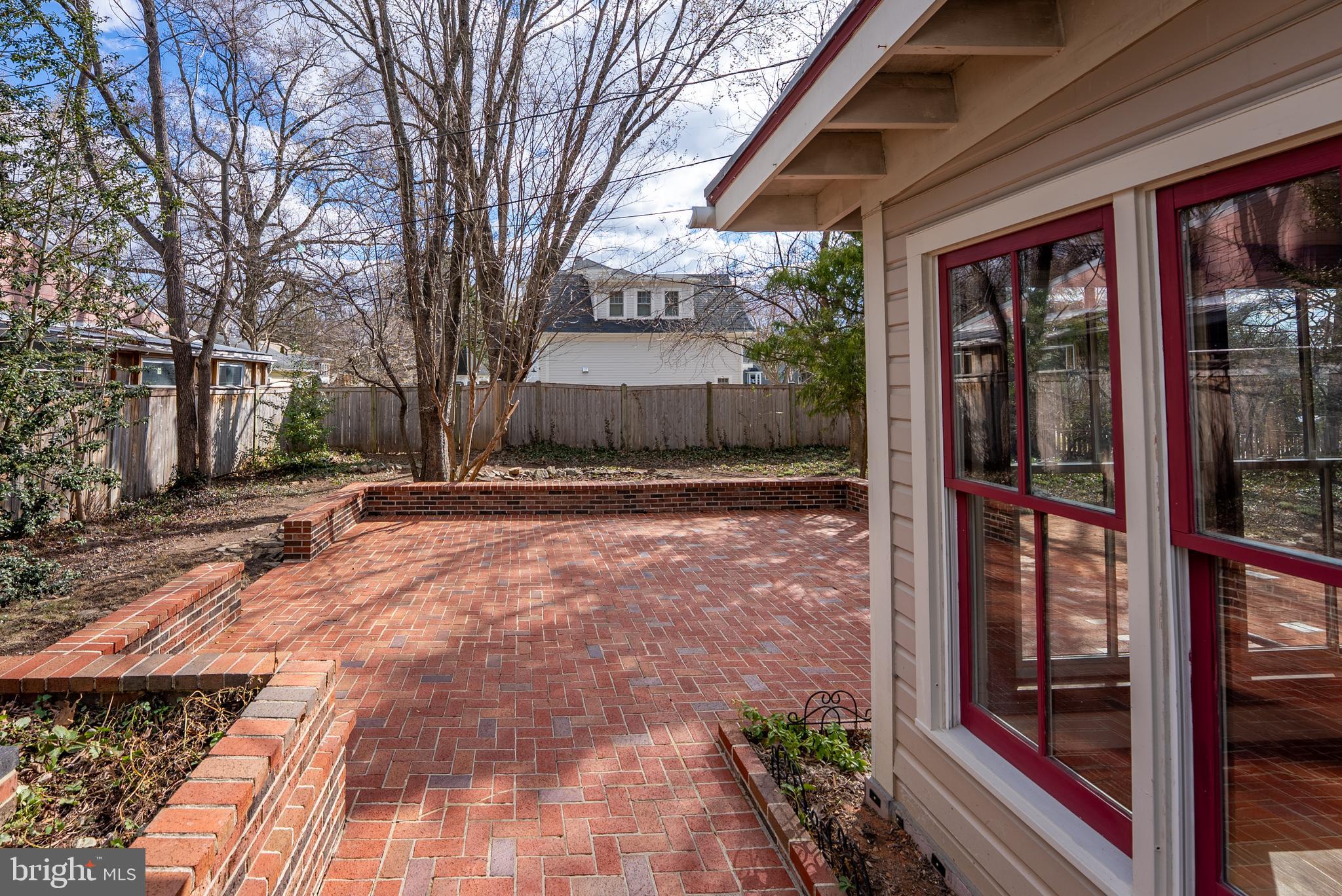 2201 Salisbury Road Silver Spring, MD 20910 - Photo 3 of 28