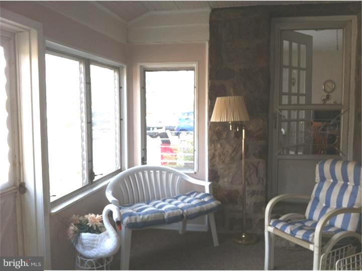 701 Arch Street Spring City, PA 19475 - Photo 12 of 23 Sun Room