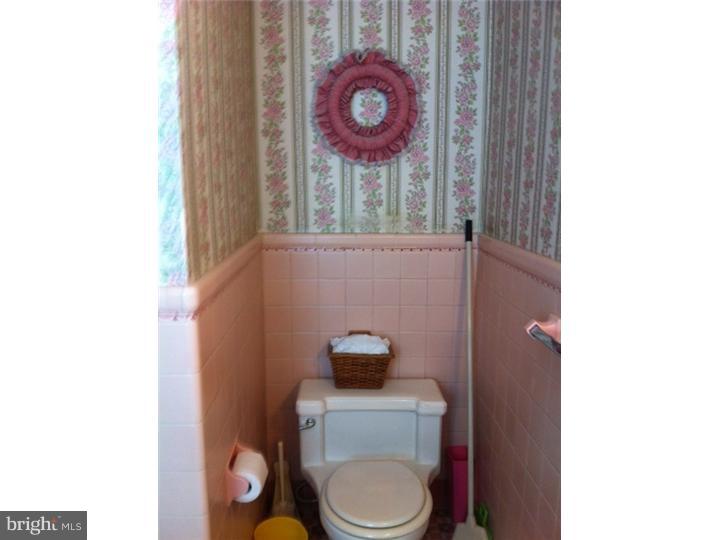 701 Arch Street Spring City, PA 19475 - Photo 15 of 23 Master Bathroom