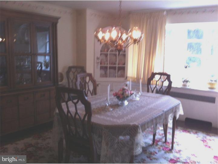 701 Arch Street Spring City, PA 19475 - Photo 9 of 23 Dining Room