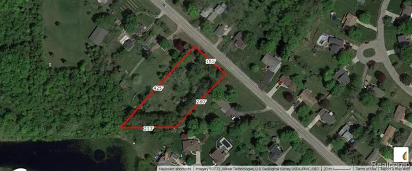 $69,900 | 6551 East River Road, Flushing, MI 48433