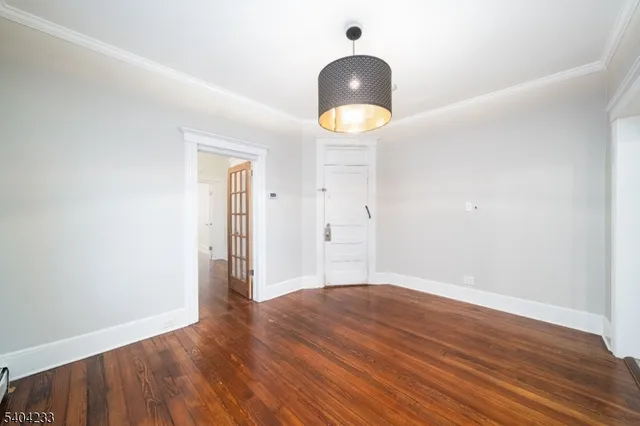 $2,123 | 9 Kling Street, Unit 2, West Orange, NJ 07052