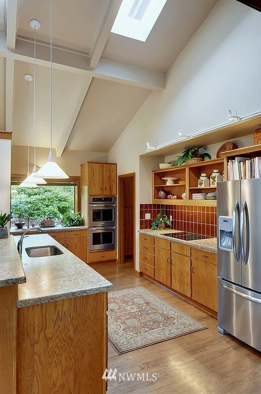 3961 Columbia Heights Road Longview, WA 98632 - Photo 4 of 15 Gallery Image 4