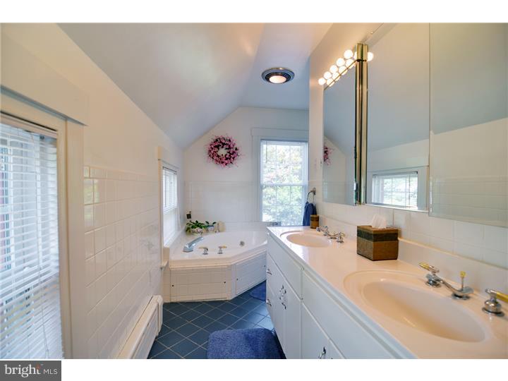 190 Walker Road Wayne, PA 19087 - Photo 20 of 25 Bathroom