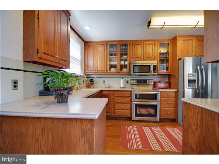 190 Walker Road Wayne, PA 19087 - Photo 10 of 25 Kitchen
