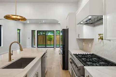 $895,000 | 4615 Rusk Avenue, Dallas, TX 75204