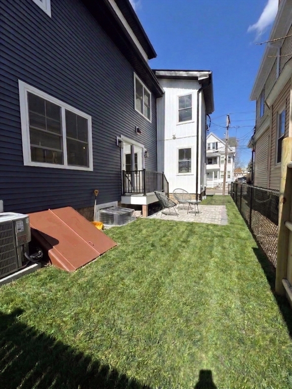 29 Laurel Street, Unit 29 Watertown, MA 02472 - Photo 24 of 25
