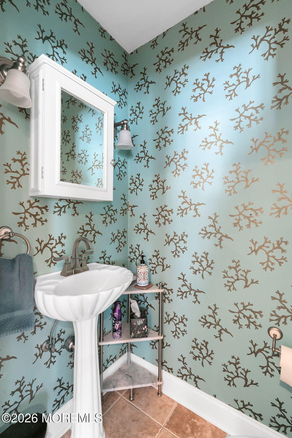 39 Allen Street Rumson, NJ 07760 - Photo 14 of 29 39 Allen Street | Powder Room