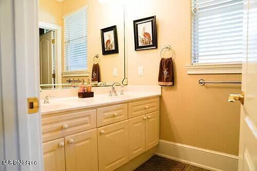 2456 Sunkist Country Club Road Biloxi, MS 39532 - Photo 17 of 20 2nd bathroom