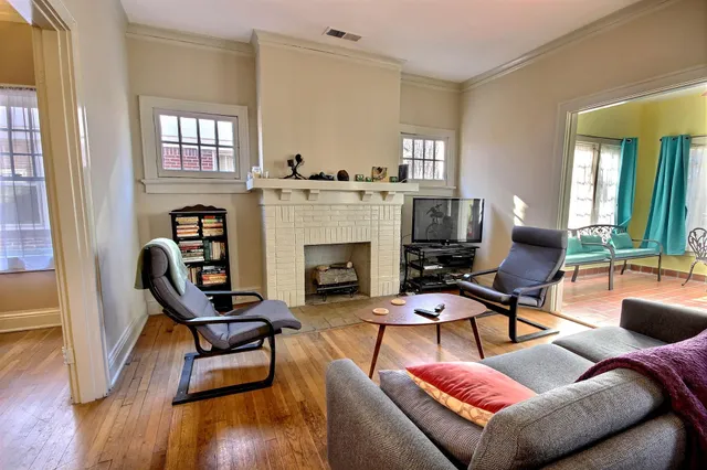 $895,000 | 334 North McLean Boulevard, Memphis, TN 38112