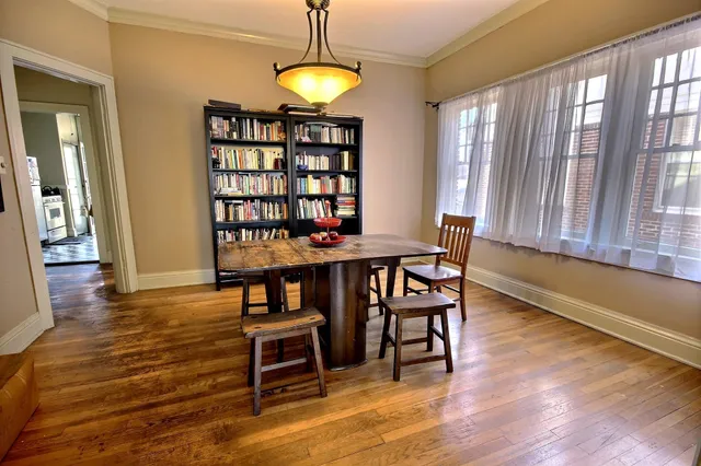 $895,000 | 334 North McLean Boulevard, Memphis, TN 38112