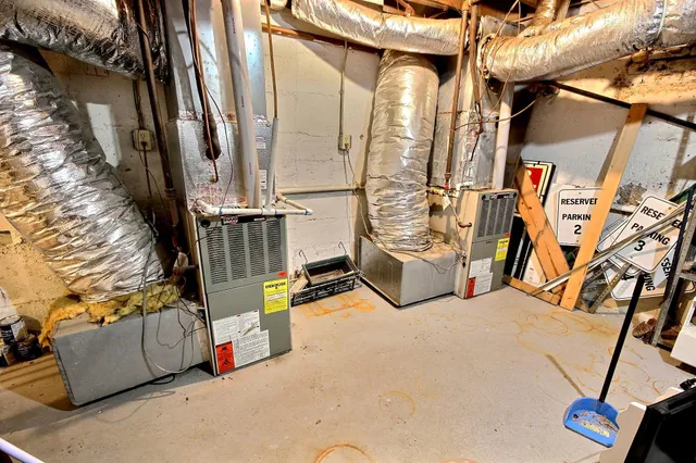 a view of an outdoor space