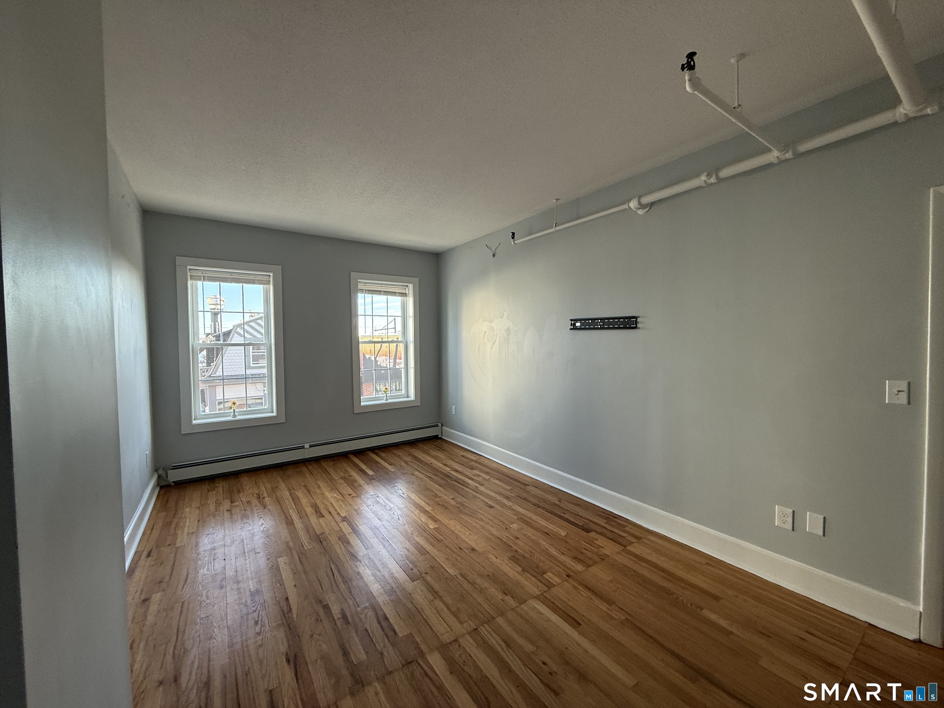 187 Bank Street New London, CT 06320 - Photo 7 of 10