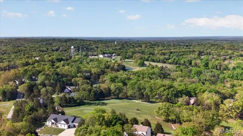 $385,000 | 9480 Easy Street, Hillsboro, MO 63050