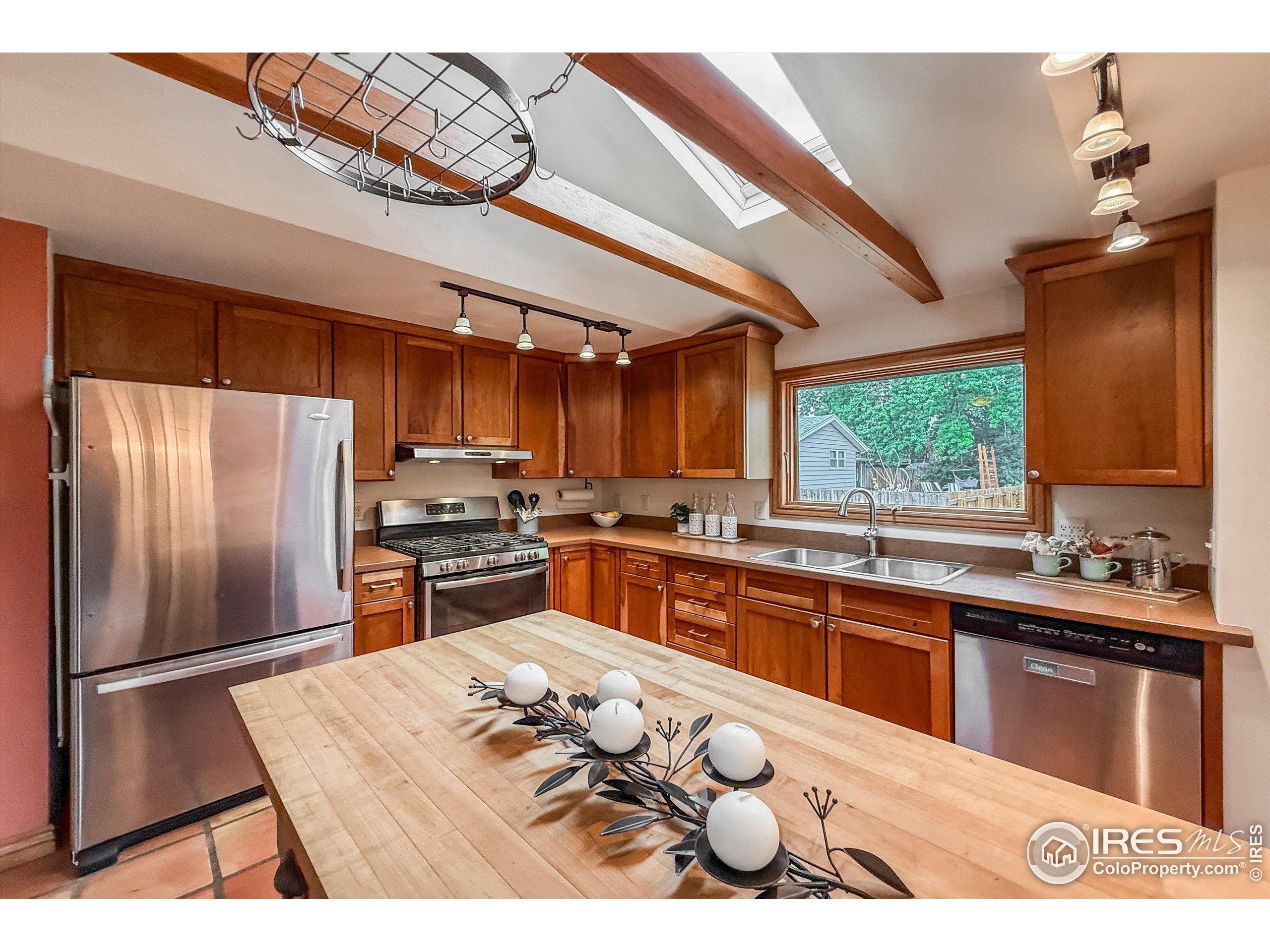 3722 Monterey Place Boulder, CO 80301 - Photo 11 of 48