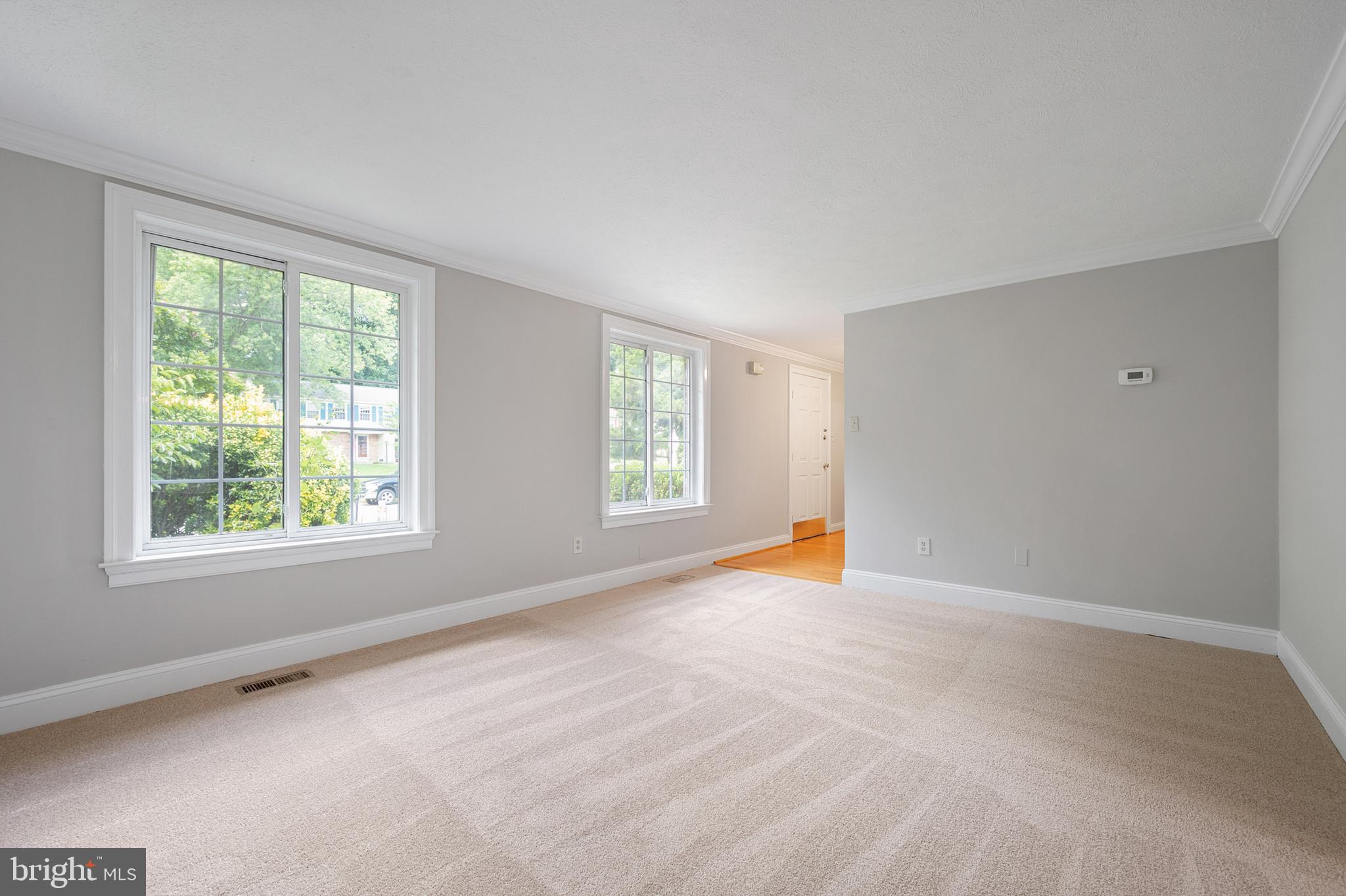 5738 Heming Avenue Springfield, VA 22151 - Photo 8 of 39 LIVING ROOM 1