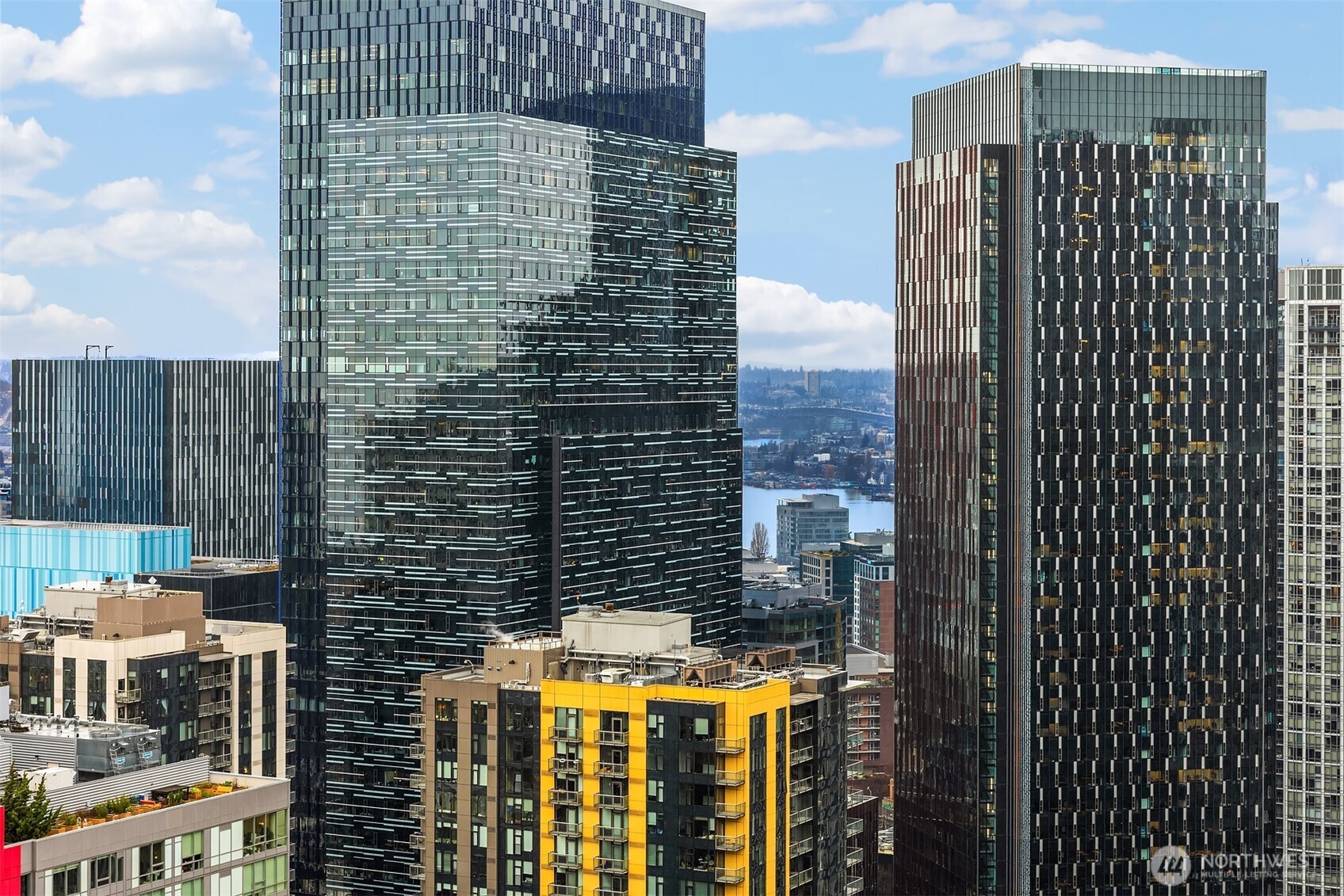 300 Virginia Street, Unit 3103 Seattle, WA 98101 - Photo 15 of 36 a bathroom with a shower
