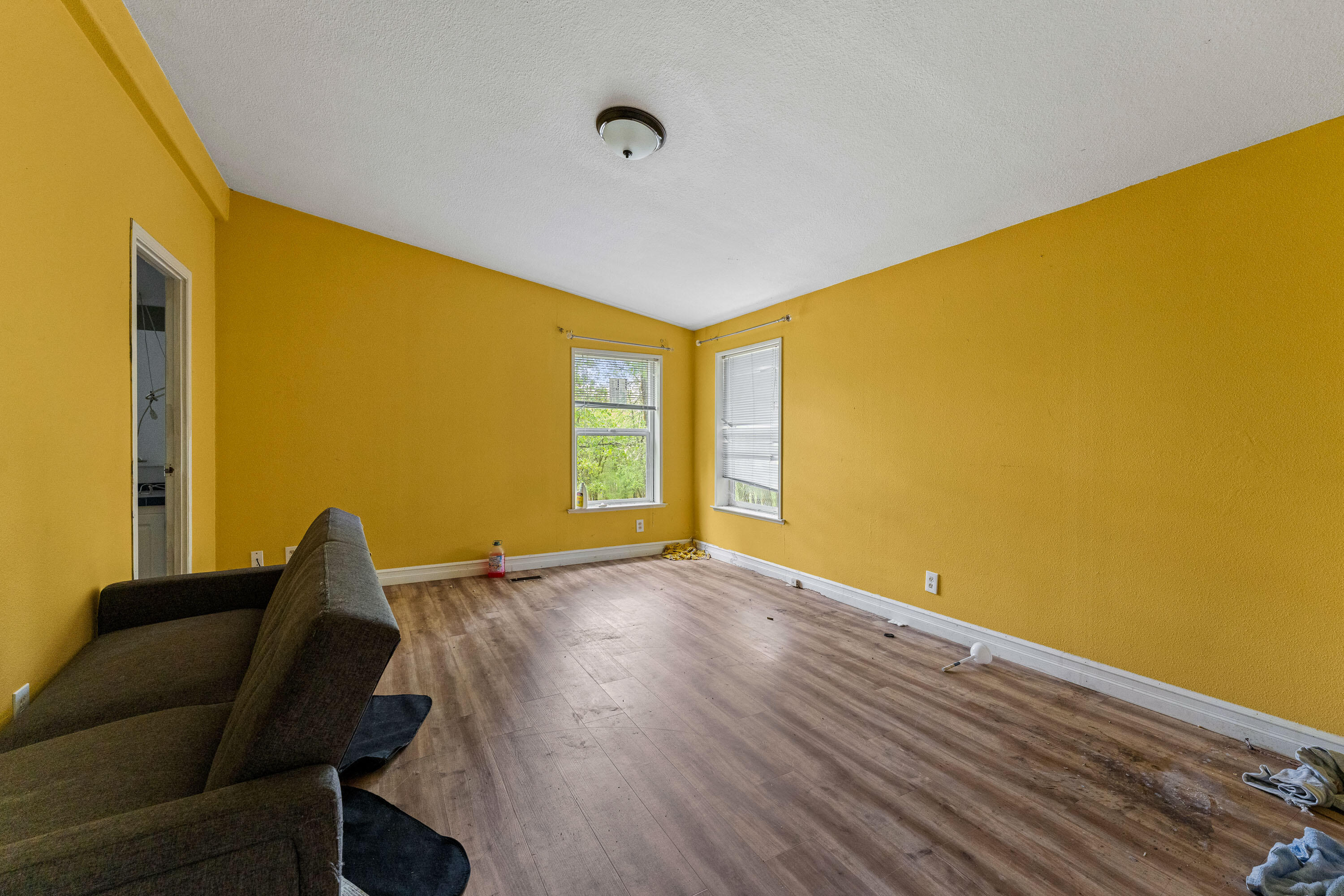 10517 Lower River Road Grants Pass, OR 97526 - Photo 14 of 26 23-INT (9 of 15)