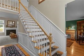 18 Quail Ridge Road Cranston, RI 02921 - Photo 8 of 45