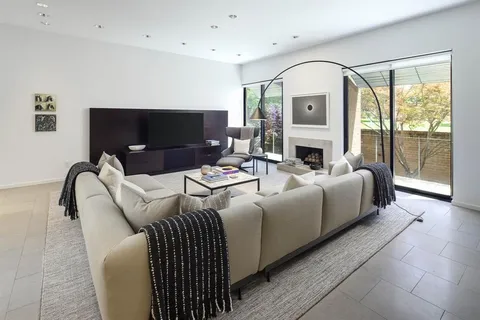 $1,250,000 | 5935 Hillcrest Avenue, Unit 1, University Park, TX 75205