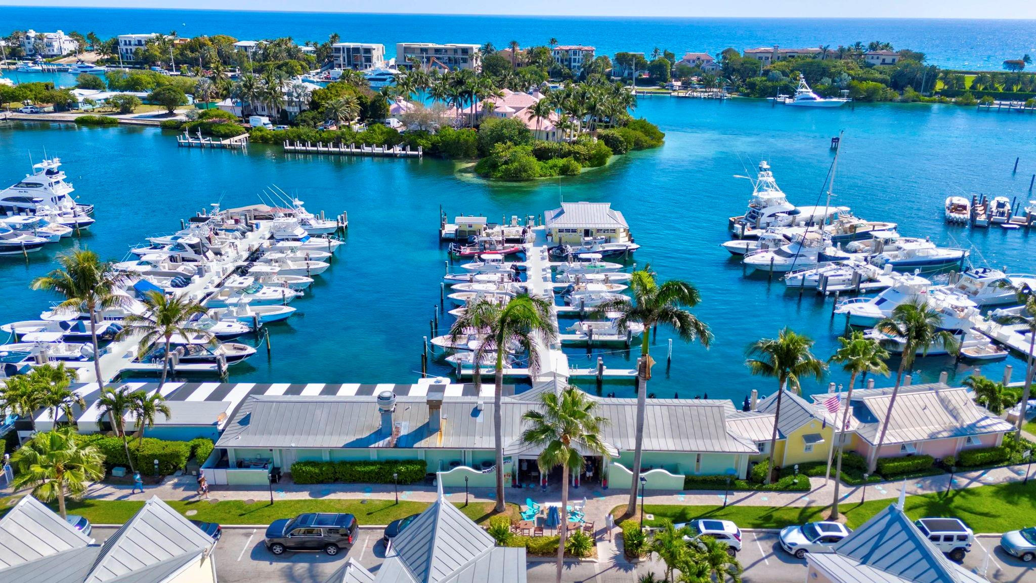 2755 Northeast 28th Avenue, Unit A3 Lighthouse Point, FL 33064 - Photo 20 of 27 Photo 20