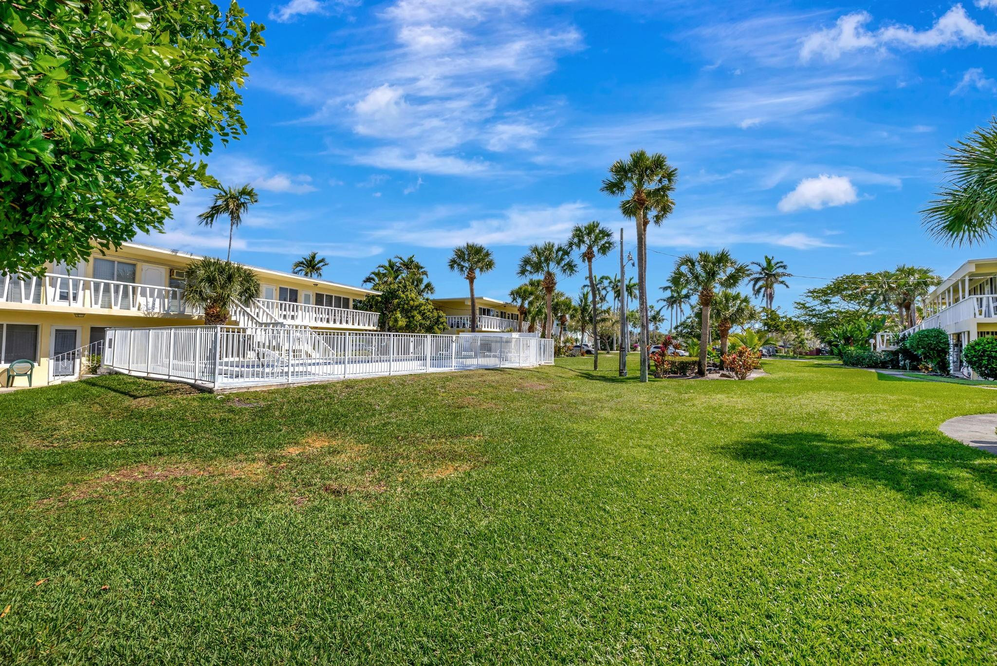 2755 Northeast 28th Avenue, Unit A3 Lighthouse Point, FL 33064 - Photo 6 of 27 Photo 6