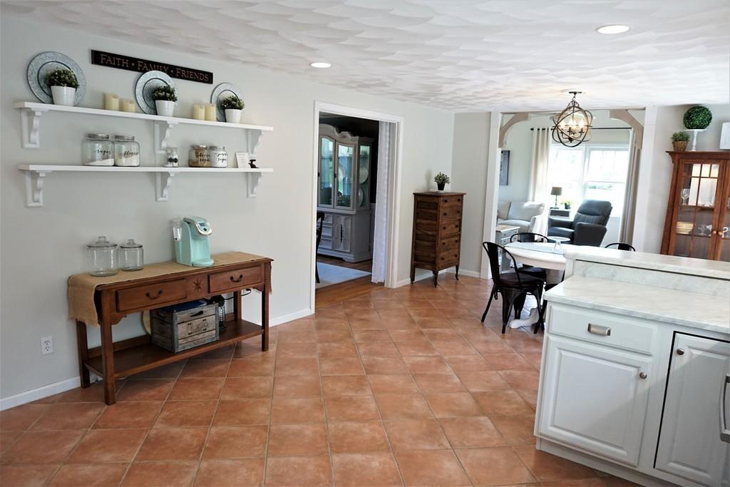 16 Bicknell Drive Mendon, MA 01756 - Photo 12 of 40